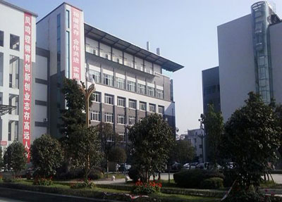 成都机电工程学校环境