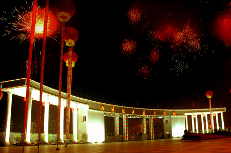学校长廊夜景