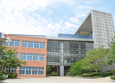 四川长江职业技术学院教学楼.jpeg