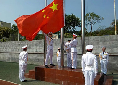 学校升旗仪式.jpg