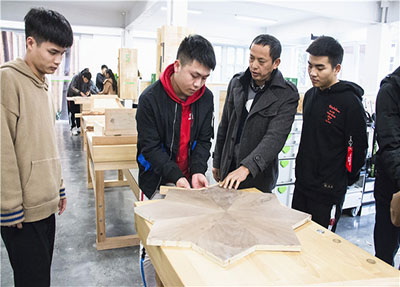 学院学生设计实验.jpg