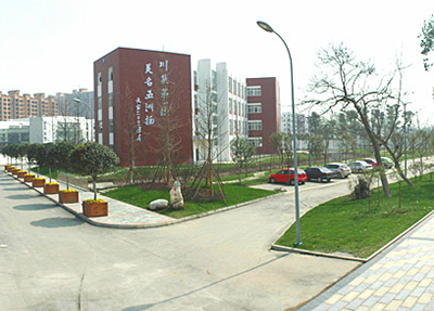 学校大楼远景