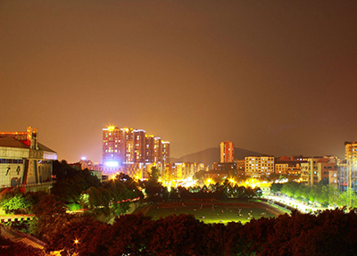 校园夜景