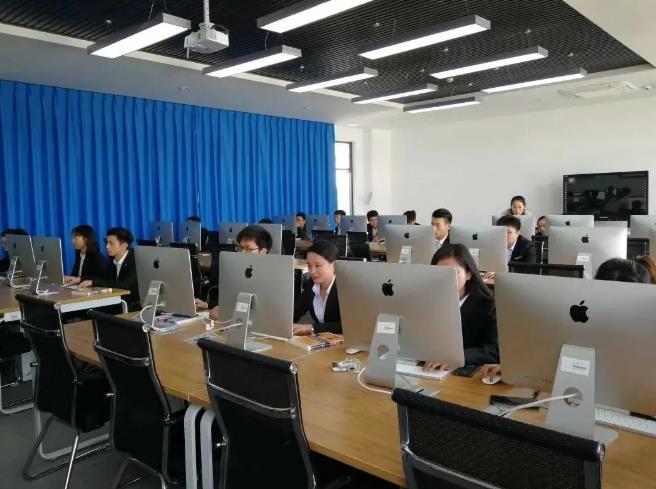 成都工业职业技术学校学费多少钱 收费标准