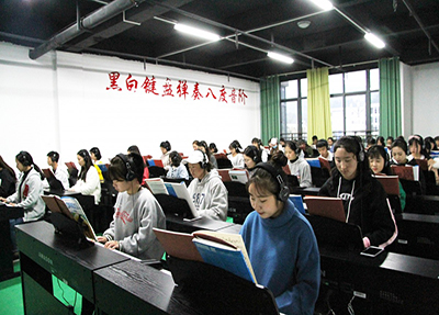 电子琴实训室