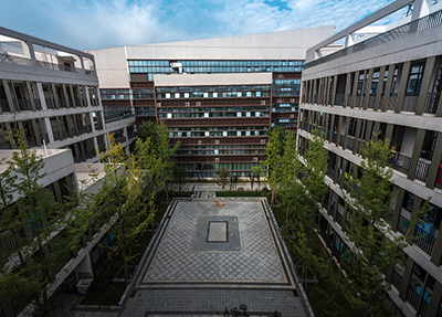 四合院一样的教学楼