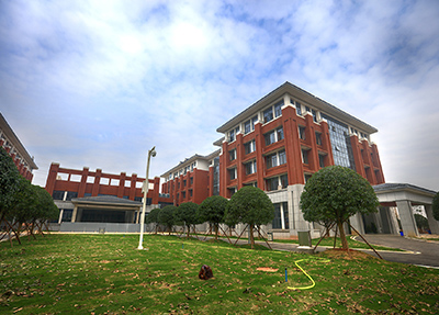富顺两校职业学校