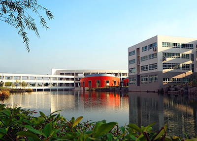富顺两校职业学校
