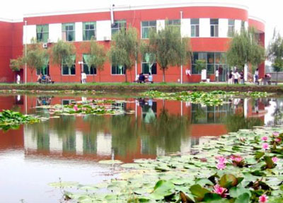 经过学校的考试合格
