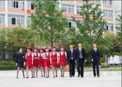 成都高铁学校